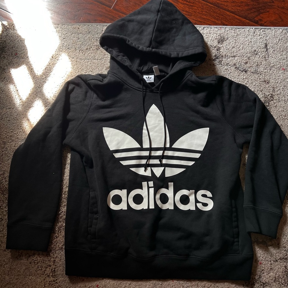 🎲Black Adidas Women’s Hoodie🎲